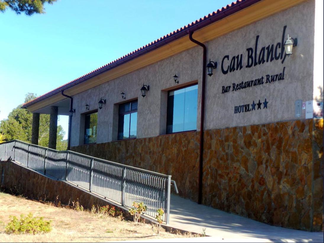 Hotel Restaurant Cau Blanch Useras エクステリア 写真