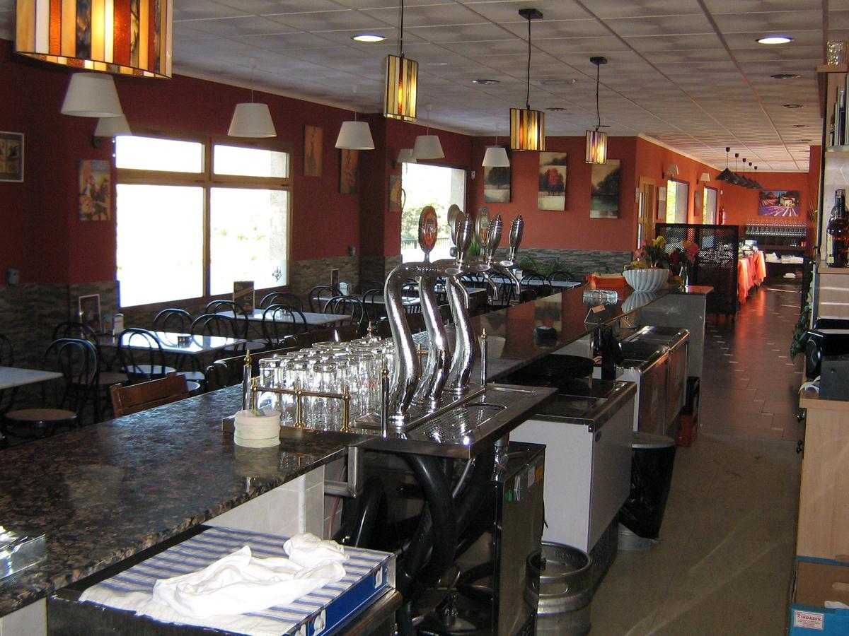 Hotel Restaurant Cau Blanch Useras エクステリア 写真